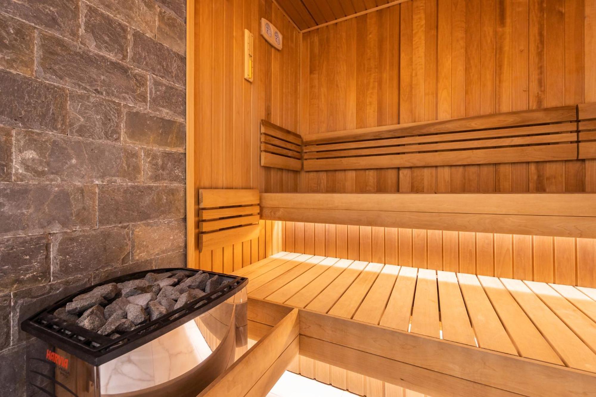 فندق Admiral غولدن ساندز المظهر الخارجي الصورة A modern Finnish sauna